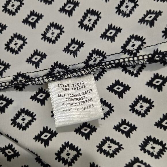 Skies are Blue Pacheco Ikat Print V-neck Sleeveless Blouse Top Women's Size M - Picture 8 of 8